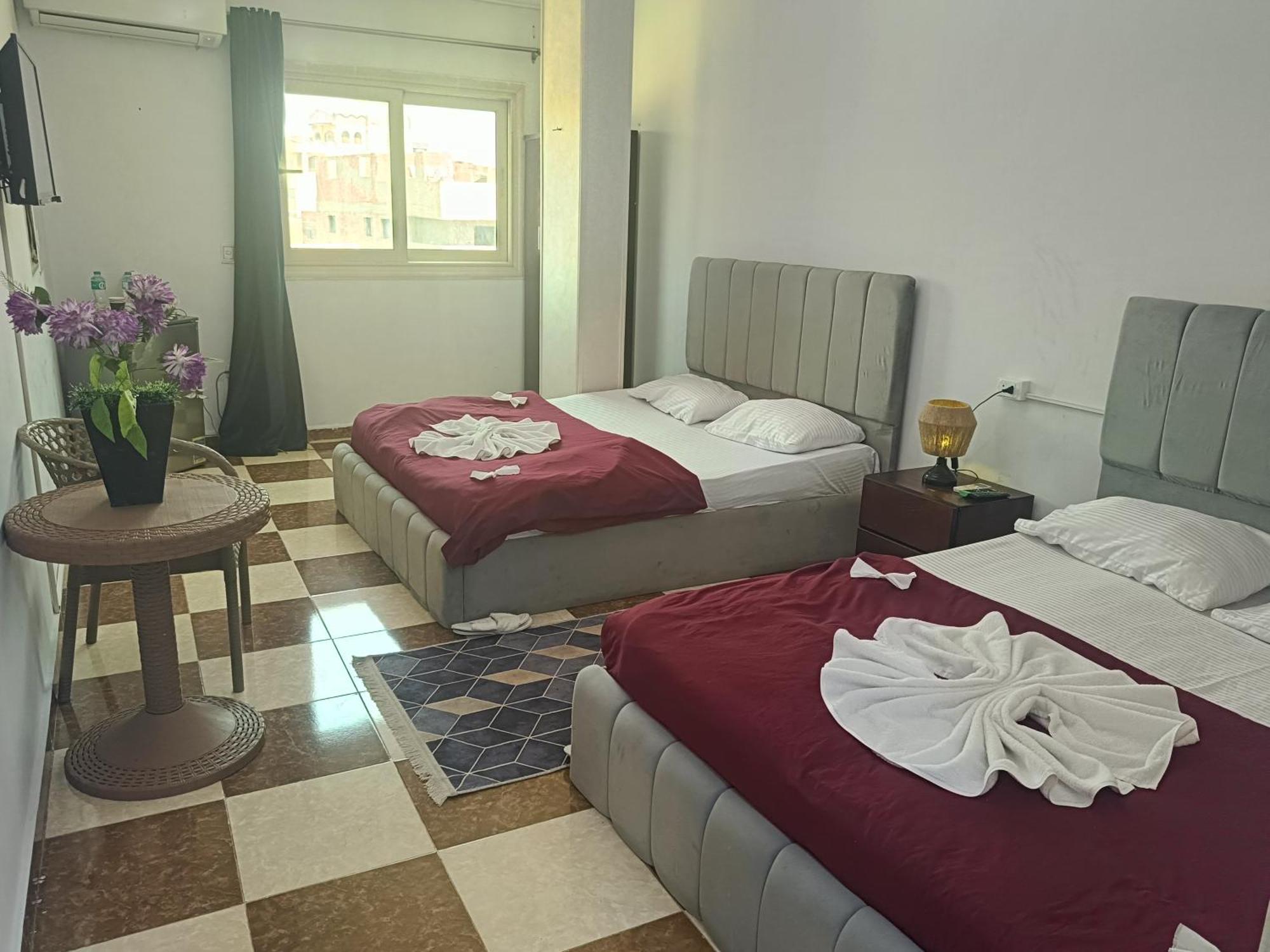Pyramid Stars Inn Nazlet el-Sîsi Exterior foto